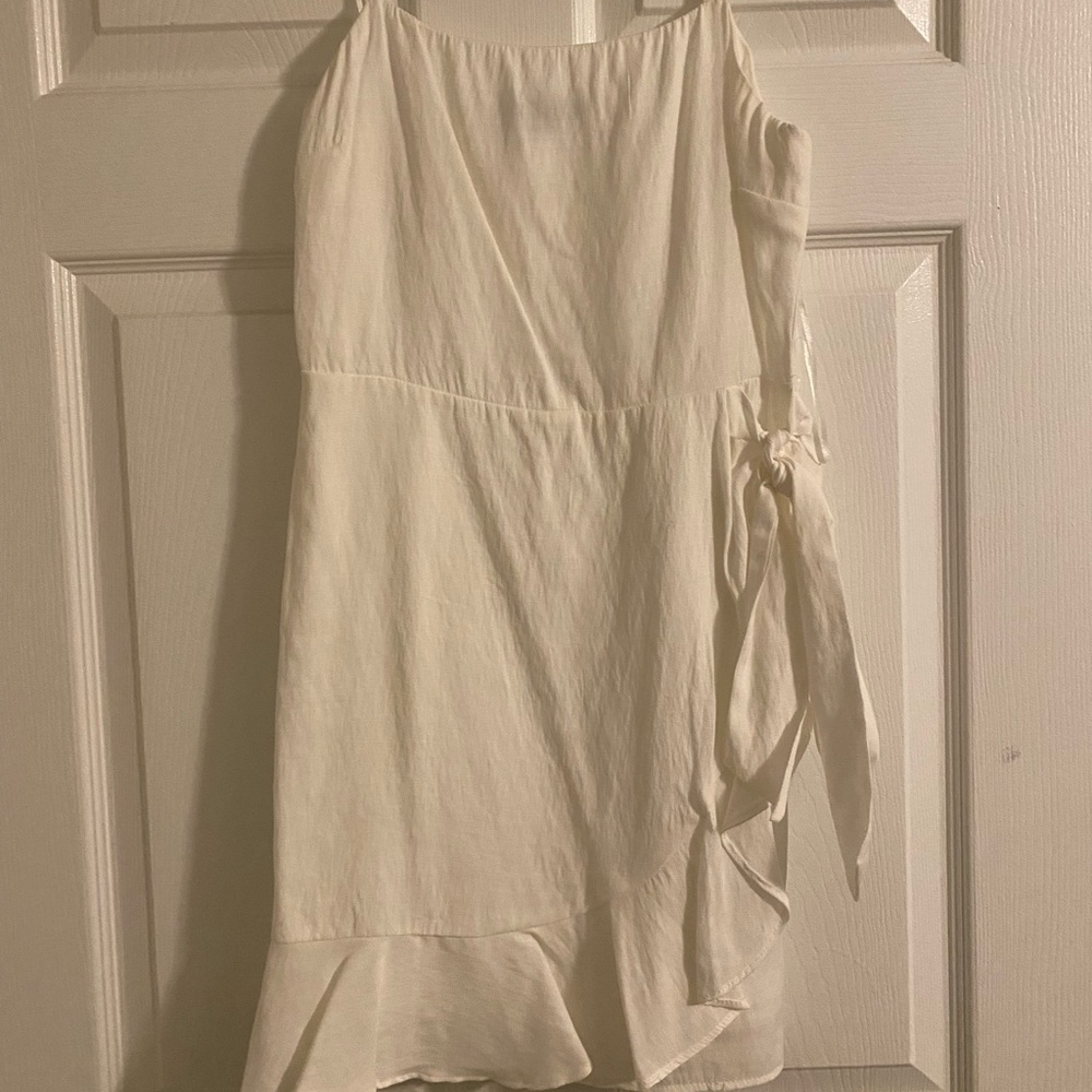 Boutique white dress, perfect for graduation or a bachelorette weekend!